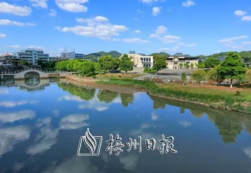 轉(zhuǎn)載至梅州網(wǎng)、梅州日報：去年梅州城市空氣質(zhì)量優(yōu)良率全省第一